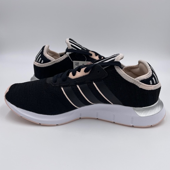 Adidas Swift Run X Womens Shoes - Picture 2 of 9